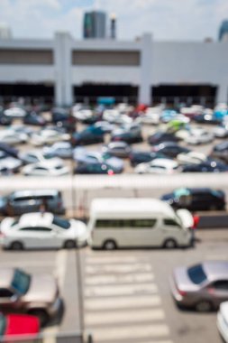 Kamuya açık otoparkta araç bulanıklığı