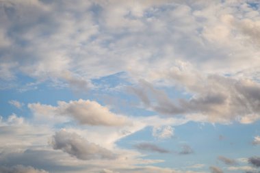 Gökyüzü ve bulutlar arka plan