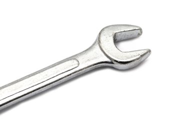 Beyaz arkaplanda izole edilmiş İngiliz anahtarlarının kapatılması