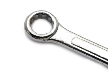 Beyaz arkaplanda izole edilmiş İngiliz anahtarlarının kapatılması