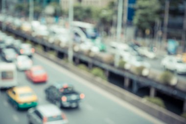 Şehirde trafik sıkışıklığı bulanıklığı