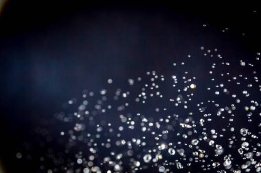 siyah arka plan üzerinde renkli bokeh