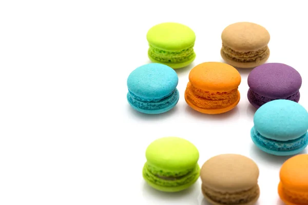 Macaroons Coloridos Doces Isolados Fundo Branco — Fotografia de Stock