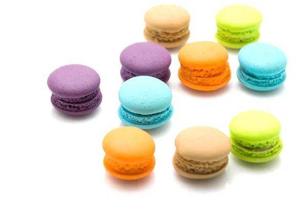 Macaroons Coloridos Doces Isolados Fundo Branco — Fotografia de Stock