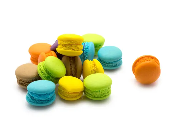 Macaroons Coloridos Doces Isolados Fundo Branco — Fotografia de Stock