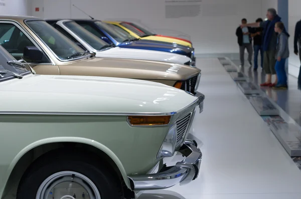 BMW Serie 3 Automobili in stand nel Museo Bmw — Foto Stock
