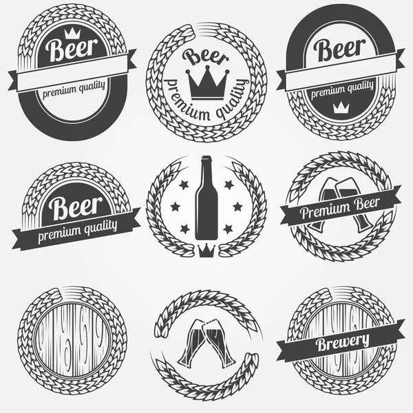 Etiquetas o insignias de cerveza — Archivo Imágenes Vectoriales