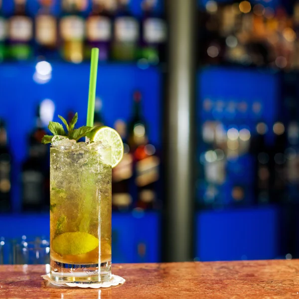 Glass of mojito — Stock Photo, Image