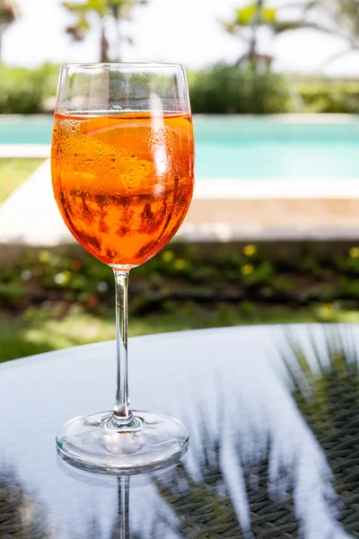 แก้วของ Aperol Spritz — ภาพถ่ายสต็อก