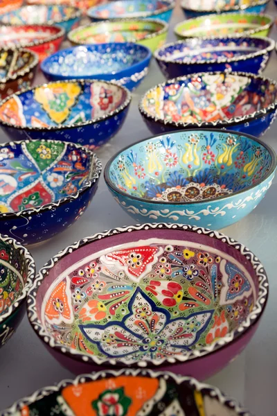 Turkish traditional  handpainted pottery bowls — Stock Photo, Image