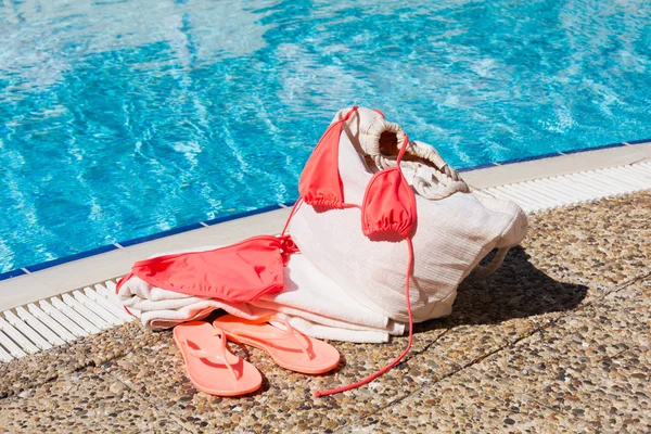 Accessori da spiaggia in piscina — Foto Stock