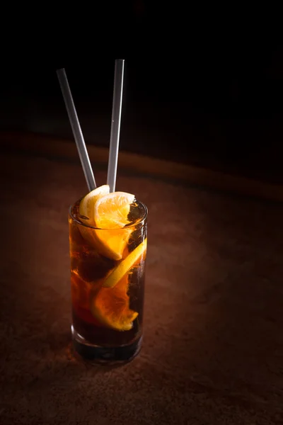 Cuba libre cocktail in a tall glass — Stock Photo, Image