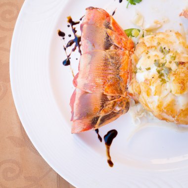 Kızarmış Istakoz bir restoranda