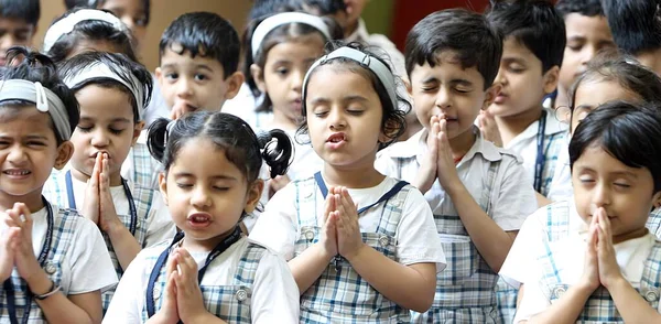 Gujrat India 15March 2020 Unidentified School Students India School Standing —  Fotos de Stock