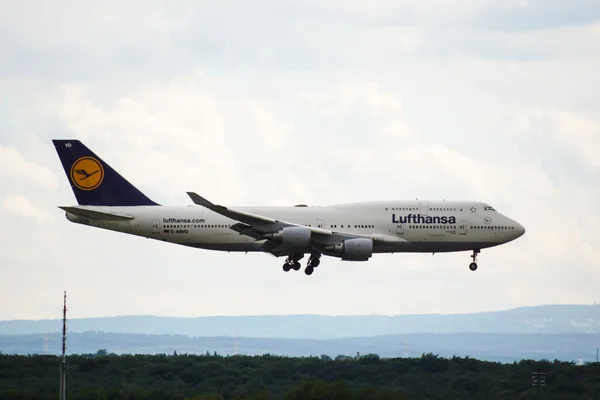 Lufthansa Boeing 747-400 — стокове фото