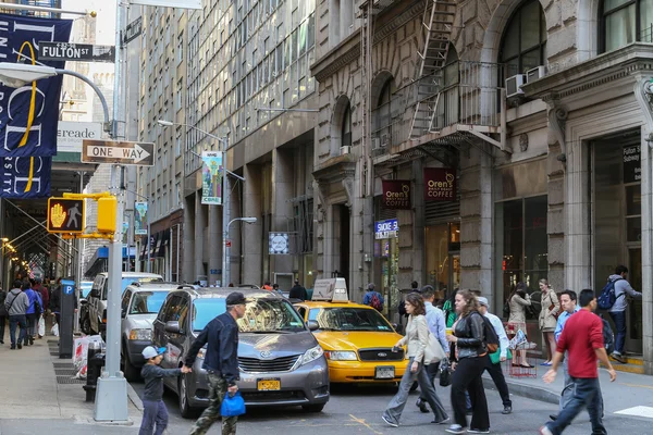 Ocupada calle en Manhattan — Foto de Stock