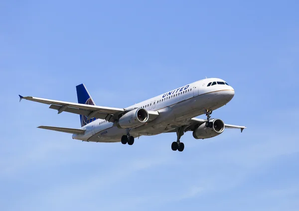 Companhias aéreas unidas — Fotografia de Stock