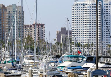 Gemi direkleri ve Binalar