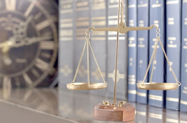 Hukuk, adalet, nesne, yetki