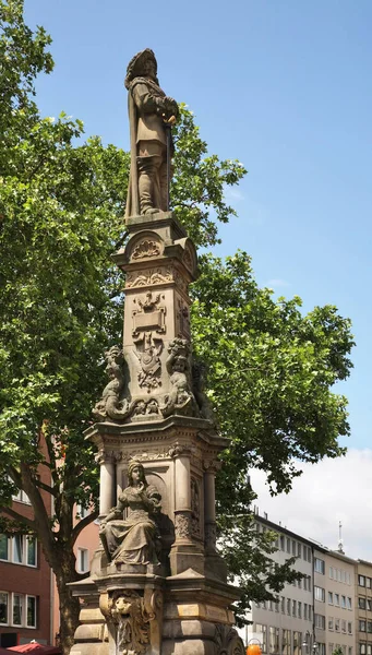 Fontana Johann Von Werth Piazza Alter Markt Mercato Vecchio Colonia — Foto Stock