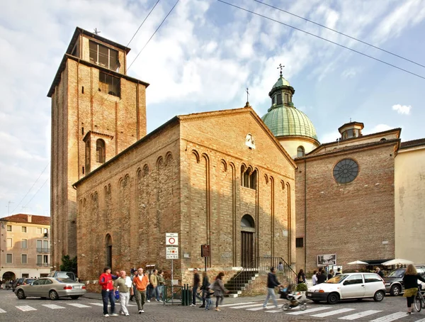 トレヴィーゾのサンピエトロ教会 ヴェネト地方 イタリア — ストック写真