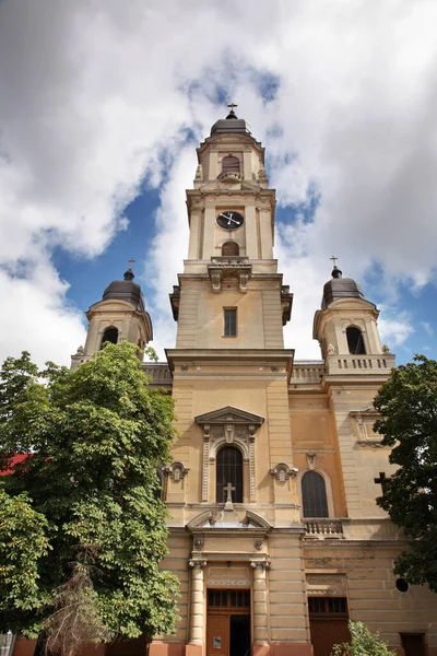 Olosig Iglesia Católica Romana Oradea Rumanía — Foto de Stock