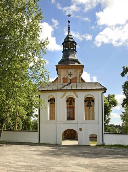 Die Kirche Des Heiligen Bischofs Stanislav Gorecko Koscielne Polen — Stockfoto