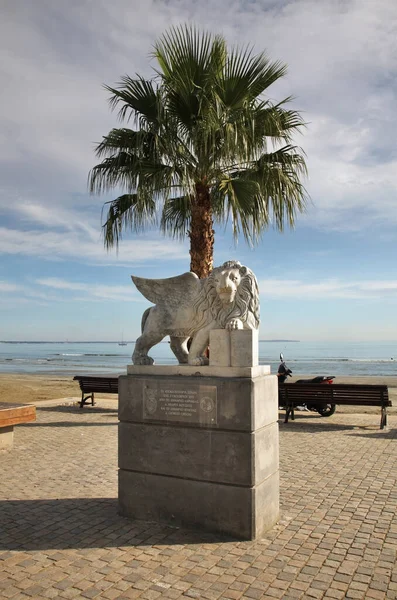 Monumento Leone Veneziano Larnaca Cipro — Foto Stock