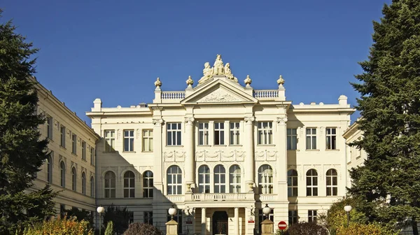 Palacio Justicia Piotrkow Trybunalski Polonia — Foto de Stock