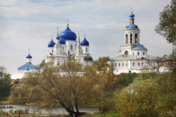 ボゴリュブスキー修道院ボゴリュボヴォで ウラジーミル ロシア — ストック写真