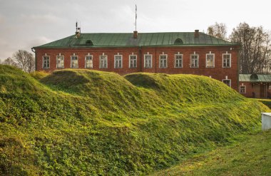 Bagration Borodino (Spaso-Borodinskii), Borodino köyü yakınlarındaki bir manastırda filizleniyor. Rusya