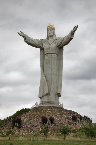 Памятник Королю Христу Свибодзине Польша — стоковое фото