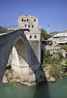 Mostar 'daki eski köprü. Bosna-Hersek