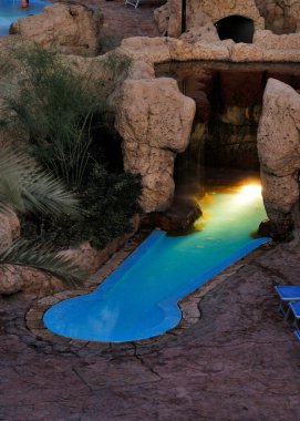 Domina Coral Bay Oteli 'nde Elisir Spa' nın yüzme havuzunda. Şeyh Sharm. Mısır