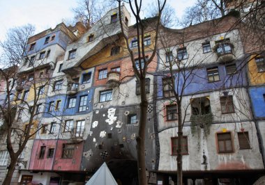 Viyana 'da Hundertwasserhaus. Avusturya