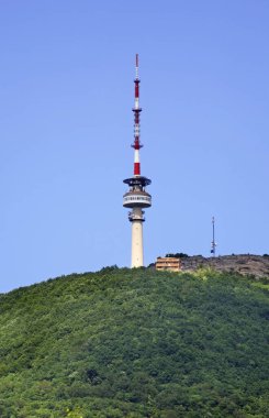 Belogradchik 'teki TV kulesi. Bulgaristan