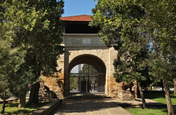 Anapa 'daki Rus Kalesi' nin kapıları. Krasnodar Krai. Rusya