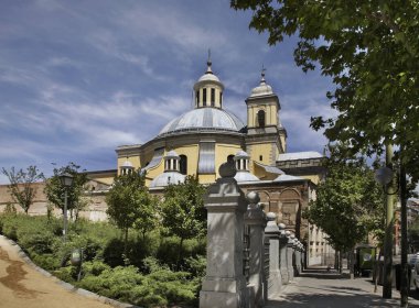 Madrid 'deki San Francisco el Grande kilisesi. İspanya