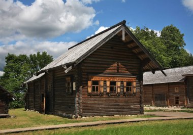 Novgorod Great yakınlarındaki Vitoslavlitsy köyünün manzarası. Rusya