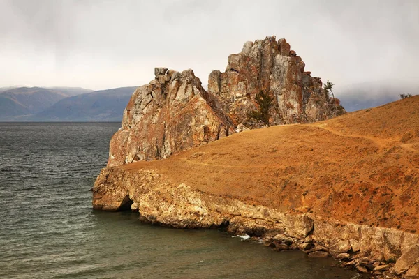 Shaman Rock Khuzhir Distrito Olkhonsky Óblast Irkutsk Rusia — Foto de Stock