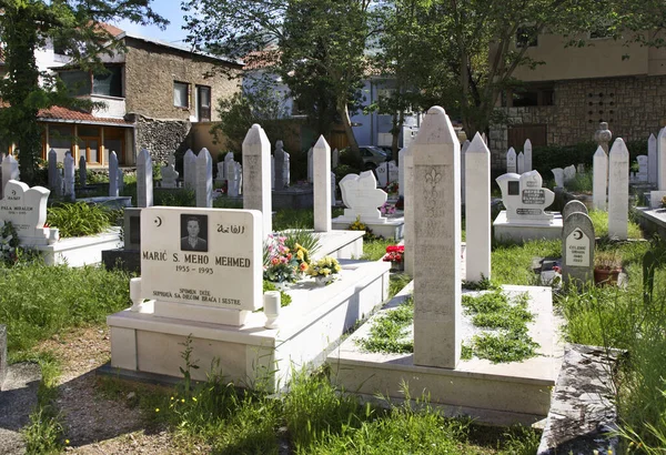 Cemitério Mostar Bósnia Herzegovina — Fotografia de Stock