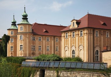 Klodzko 'daki Fransisken manastırı. Polonya