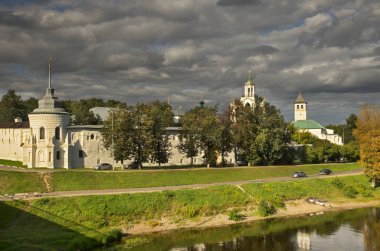 Yaroslavl 'daki Spaso-Preobrazhensky (Şekil Değiştirme) manastırı. Rusya
