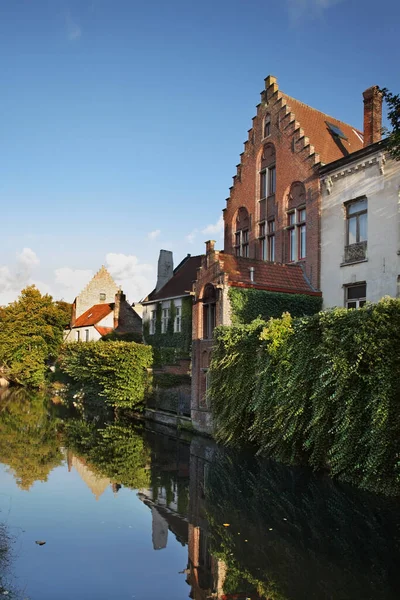 Kanál Bruggách Flandersi Belgie — Stock fotografie