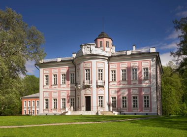 Bolşiye Vyazyomy 'nin ana binası. Odintsovsky bölgesi. Moskova Oblastı. Rusya