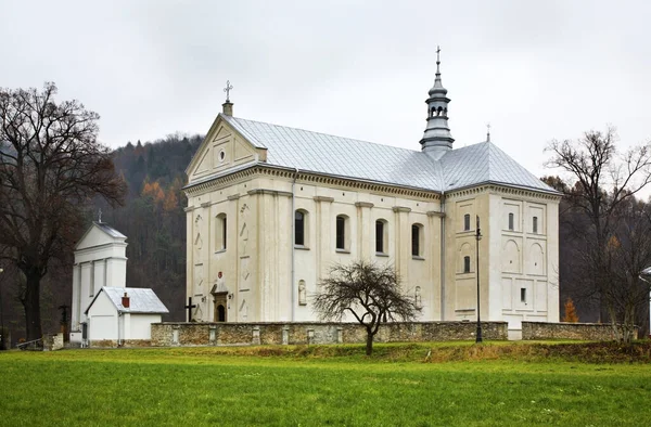 Die Kirche Des Heiligen Josef Muszyna Woiwodschaft Kleinpolen Polen — Stockfoto