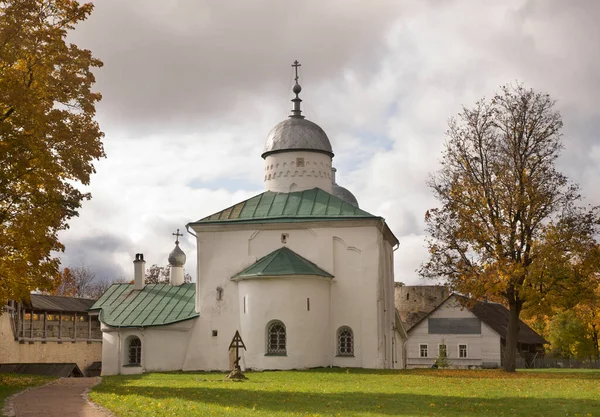 Catedral San Nicolás Fortaleza Izborsk Rusia — Foto de Stock