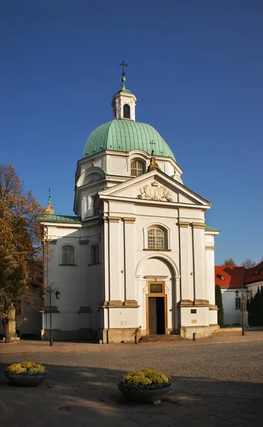 Varşova Daki Yeni Kasaba Pazarındaki Casimir Kilisesi Polonya — Stok fotoğraf