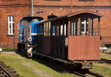 Znin 'de dar ölçülü demiryolu. Polonya