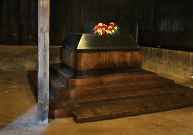 Lublin 'deki Majdanek toplama kampında krematoryum. Polonya